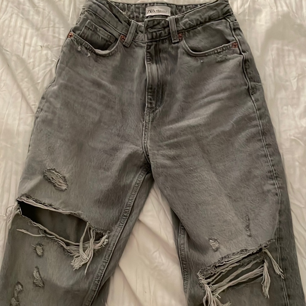 Warn few times ripped boyfriend jeans
